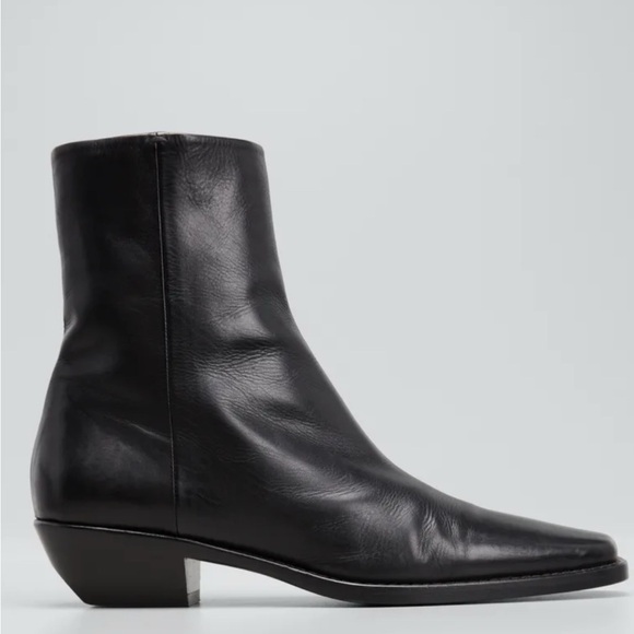 KHAITE Shoes - Sleek Black Leather Ankle Boots KHAITE
Wooster Calfskin Ankle Boots size 37 almo